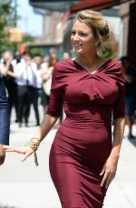 Pregnang BLAKE LIVELY Leaves Her Hotel in New York 06/21/2016