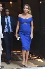 Pregnant BLAKE LIVELY Heading to The Tonight Show with Jimmy Fallon in New ork 06/20/2016