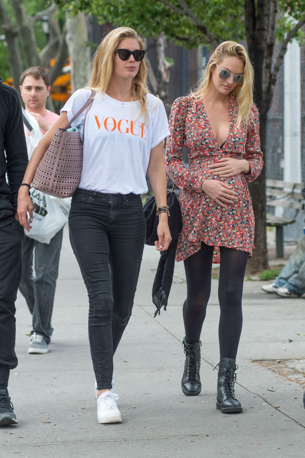 Pregnant CANDICE SWANEPOEL and DOUTZEN KROES at Bar Pitty in New York ...