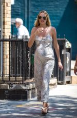 Pregnant CANDICE SWANEPOEL Out in New York 06/07/2016