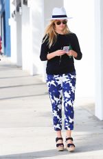 REESE WITHERSPOON Out and About in Los Angeles 06/10/2016