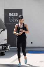 ROSIE HUNTINGTON-WHITELEY Leaves a Gym in Los Angeles 06/02/2016