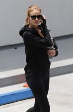 ROSIE HUNTINGTON-WHITELEY Leaves a Gym in Los Angeles 06/09/2016