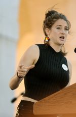 SHAILENE WOODLEY at Bernie Sanders