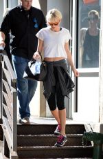 TAYLOR SWIFT Heading to a Gym in New York 06/07/2016