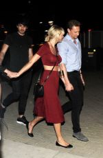 TAYLOR SWIFT Leaves Selena Gomez