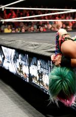 WWE- NXT Takover: The End... Digitals 06/08/2016