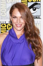 AMANDA RIGHETTI at Colony Press Line at Comic-con in San Diego 07/21/2016