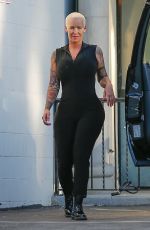 AMBER ROSE Leaves Versailles Cuban Restaurant in Calabasas 06/30/2016