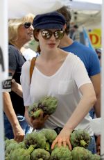 ANNE HATHAWAY Out Shopping in Los Angeles 07/27/2016