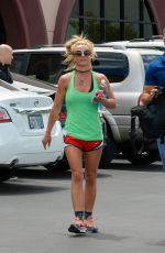 BRITNEY SPEARS Leaves 24 Hour Fitness Gym in Las Vegas 07/09/2016