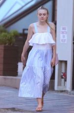 DAKOTA FANNING Out and About in Toronto