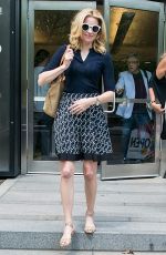 ELIZABETH BANKS Leaves Chemical Heritage Foundation Museum in Philadelphia 07/27/2016
