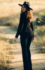 ELIZABETH GILLIES in Bello Magazine. #126 June 2016