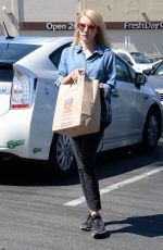 EMMA ROBERTS Out Shopping in Los Angeles 07/17/2016