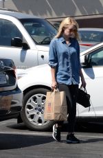 EMMA ROBERTS Out Shopping in Los Angeles 07/17/2016