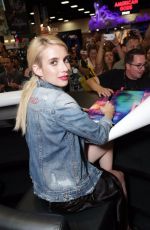 EMMA ROBERTS Signing Autograph at Comic-con International 2016 in San Diego 07/21/2016