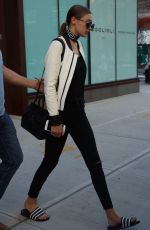 GIGI HADID Heading to a Photoshoot in New York 07/12/2016