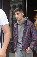 GIGI HADID Leaves her Apartment in New York 07/06/2016