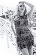 GWEN STEFANI in Harper