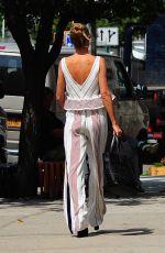 HEIDI KLUM Leaves Her Apartment in New York 07/07/2016