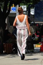 HEIDI KLUM Leaves Her Apartment in New York 07/07/2016