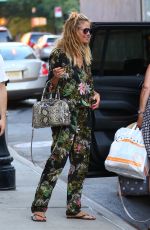 HEIDI KLUM Out and About in New York 07/06/2016