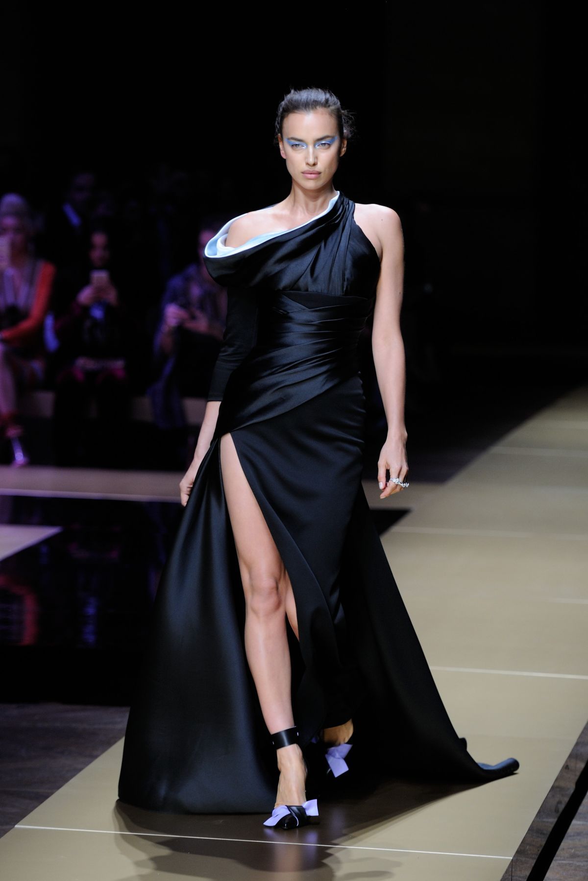 IRINA SHAYK Walks the Runway at Atelier Versace Fashion Show in Paris ...