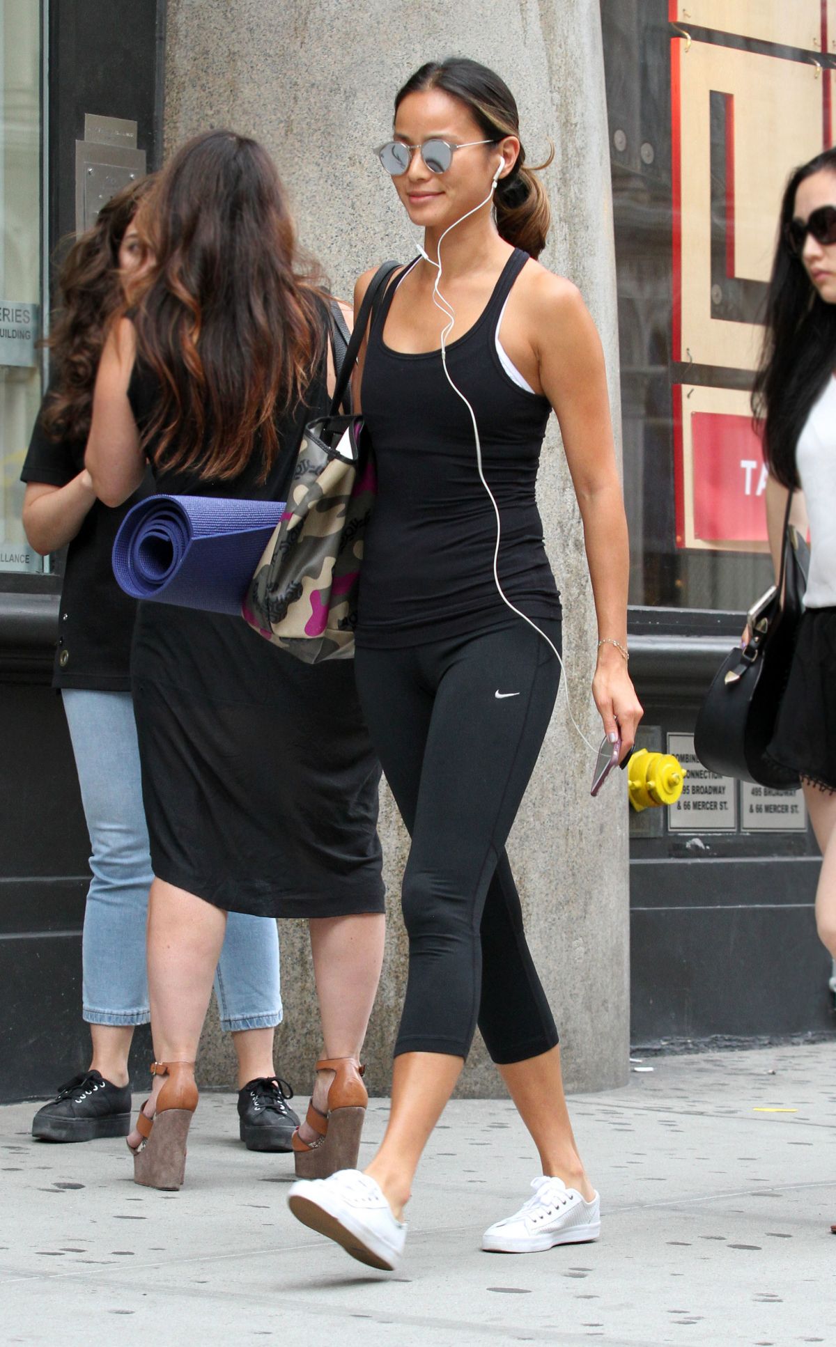 JAMIE CHUNG Leaves Yoga Class in New 07/13/2016 – HawtCelebs