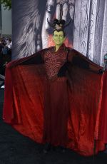 JAMIE LEE CURTIS at Warcraft Premiere in Los Angeles 06/06/2016