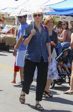 JANE LYNCH at Farmer