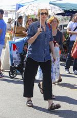 JANE LYNCH at Farmer