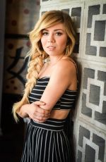 JENNETTE MCCURDY Promotes 