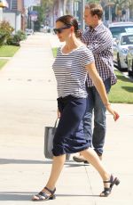 JENNIFER GARNER Leaves a Church in Brentwood 07/10/2016