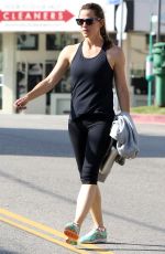 JENNIFER GARNER Leaves a Gym in Beverly Hills 07/09/2016