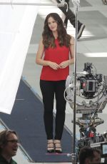 JENNIFER GARNER on the Set of a Capital One Commercial in Los Angeles 07/26/2016