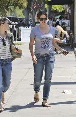 JENNIFER GARNER Out and About in Los Angeles 07/14/2016