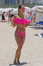 JENNIFER NICOLE LEE in Bikini on the Beach in Miami 07/16/2016