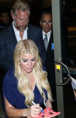JESSICA SIMPSON Leaves 