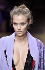JOSEPHINE SKRIVER Walks the Runway at Atelier Versace Fashion Show in Paris 07/03/2016