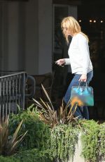 JULIA ROBERTS Out and About in Malibu 07/21/2016