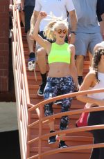 JULIANNE HOUGH Hosting a 2 Mile Run in Los Angeles 07/09/2016