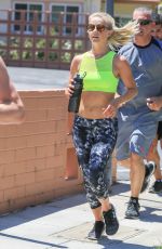 JULIANNE HOUGH Hosting a 2 Mile Run in Los Angeles 07/09/2016