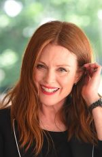 JULIANNE MOORE Leaves 