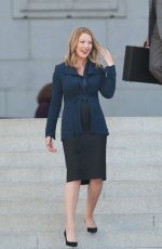 KATHERINE HEIGL on the Set of 