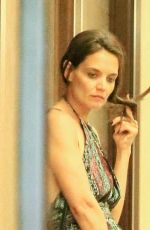 KATIE HOLMES Arrives at Her Home in New York 07/12/2016