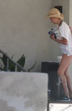 KELLY ROHRBACH Throwing Out Some Trash at a Valet in Santa Monica 07/21/2016