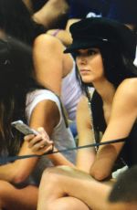KENDALL JENNER at LA Lakers Game 0/17/2016