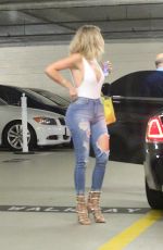 KHLOE KARDASHIAN Out and About in Beverly Hills 07/14/2016