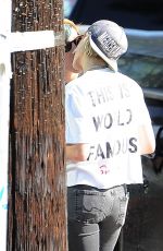 KRISTEN STEWART Kissing ALICIA CARGILE Out in Los Feliz 07/20/1016